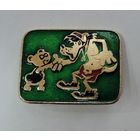 Значок "Ну погоди" СССР. Алюминий. Размер 2.2-3.6 см.