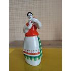 Статуэтка Девушка с куманцом, Полонский ЗХК