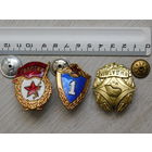 Три тяжёлых знака.