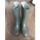 Резиновые сапоги новые.
