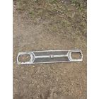 Решётка радиатора автомобиля Москвич АЗЛК, с эмблемой