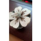 Брошь  цветок