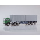 МАЗ-6422 с полуприцепом-контейнеровозом МАЗ-938920