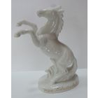 Статуэтка фарфоровая "Лошадь" 80-е годы Европа. Высота 14 см.