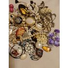 Лот бижутерии