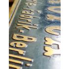 Таблица фортепиано 19, нач. 20 в., Берлин, латунь, шильдик, ярлык