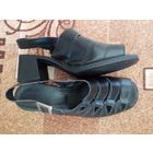 Босоножки женские каблук кожа по 40 чёрные с застёжкой.