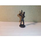 Металлический солдатик "типа киндер", высота 5.5 см.