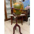 Глобус напольный.