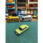 ВАЗ-2106 в салатовом цвете фирмы Autobahn. Масштаб 1/43. 12 февраля в четверг вечером продолжаем вечера в зеленых тонах и оттенках