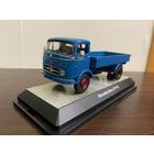 1/43 Mercedes-Benz LP 911 |  Premium ClassiXXs