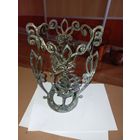 Металлическая подставка для вазы ( не магнит ). 21 см . Винтаж .