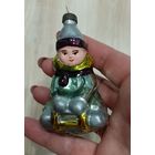 Елочные игрушки стекло, саночник, мальчик на санках толстое бутылочное стекло