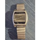 Часы электроника 5. Не смог открыть крышку. Как нерабочие