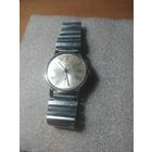 Часы зим идут