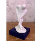 ФАРФОРОВАЯ СТАТУЭТКА "ХОККЕЙ".ИФЗ-ЛФЗ.БЕЛЫЙ ФАРФОР. ТОРГИ БЕЗ МЦ!!!