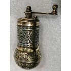 Механическая кофемолка, "карманная".