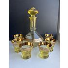 Набор из 6 рюмок и графина, декорированных геометрическим орнаментом