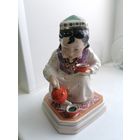 Статуэтка узбечка с чайником или маленькая Хозяйка