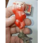 Игрушка на ёлку  Танцующая Обезьянка   ( из набора птиц и животные ) , винтаж , стекло , СССР .