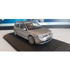 VW Golf 4 ( Solido)