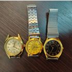 Винтажные наручные часы луч 3 пары , две пары с ремешками , одни механизм 17 камней без ремешка , часы заводятся идут , ТО часов не проводилось , ремешки целые .