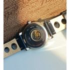 Часы Луч - однострелочник.