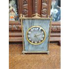 Часы молния в камне настольные