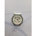 Часы Луч , новые . С 1 рубля.