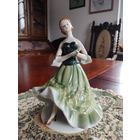 Статуэтка "Дама в зеленом платье", Фарфор, Германия Sitzendorf.