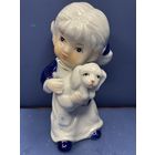 Статуэтка фарфор девочка с собачкой