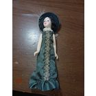 Фигурка -  Девушка  .