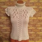 Очень красивый белый ажурный гольфик на 44-46 размер. Приятный к телу, интересный.