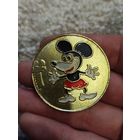 Микки Маус крупный