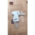 Удобные мюли на 39 размер. На полную ногу и средней полноты подойдут. Мягкая, качественная натуральная кожа. Полиуретановые набойки. Носила не очень долго. Молочного цвета.