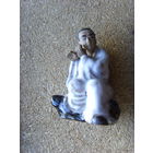 Китаец . Статуэтка . Старый Китай