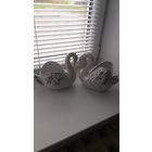 Фарфоровые статуэтки лебедей