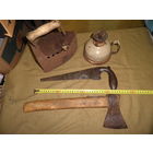 Утюг на углях,топор,керосиновая лампа,пила,предметы деревенского быта средины 20-го века.С рубля.