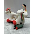 Фарфоровая статуэтка Танец гопачок