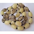 Бусы и браслет. Цветное стекло. Оливки. 70-е годы, Чехословакия