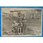 Фото детей. 1930-е? 8х11.5 см.