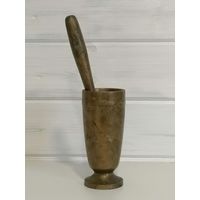 Ступка с пестиком. Бронза. Вес около 5кг.