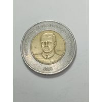 Доминиканская республика 10 песо 2005 года .
