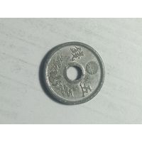 Япония 5 сен  1944 года .