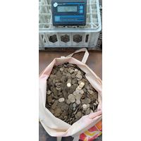 Более 20 кг монет по 3 копейки, есть в состоянии AU-UNC штемпельный блеск.
