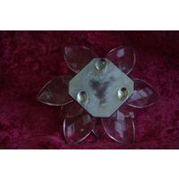 Статуэтка " Цветок лотоса "  ( стекло )   целая , высота 5 см, диаметр 10 см