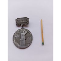 Героям-панфиловцам.