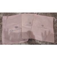 Пакеты для хранения обуви и сумки Ekonika, 3 штуки, размеры 40,5 на 25 см, 39,5 на 29,5 см, 44,5 на 38,5 см. Продаю комплектом.