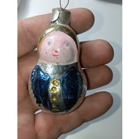 Ёлочная игрушка  -  Аленка . СССР  . Стекло .