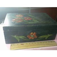 Старинная шкатулка , ручная работа и роспись .